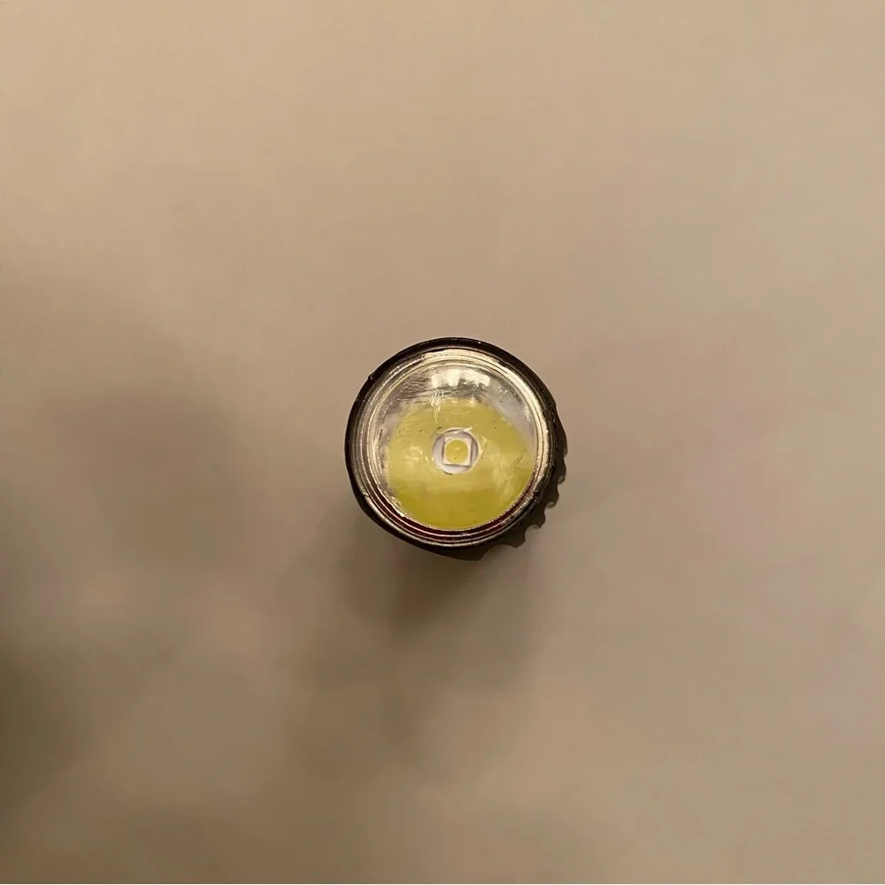 KunHe Rechargeable Pocket Flashlight - Picture 4 of 7